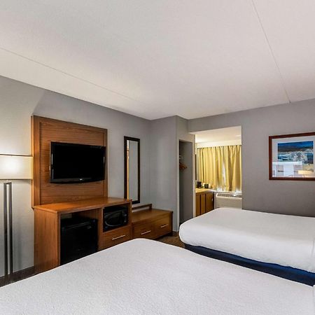 Best Western Bridgeview Hotel Superior Exterior photo