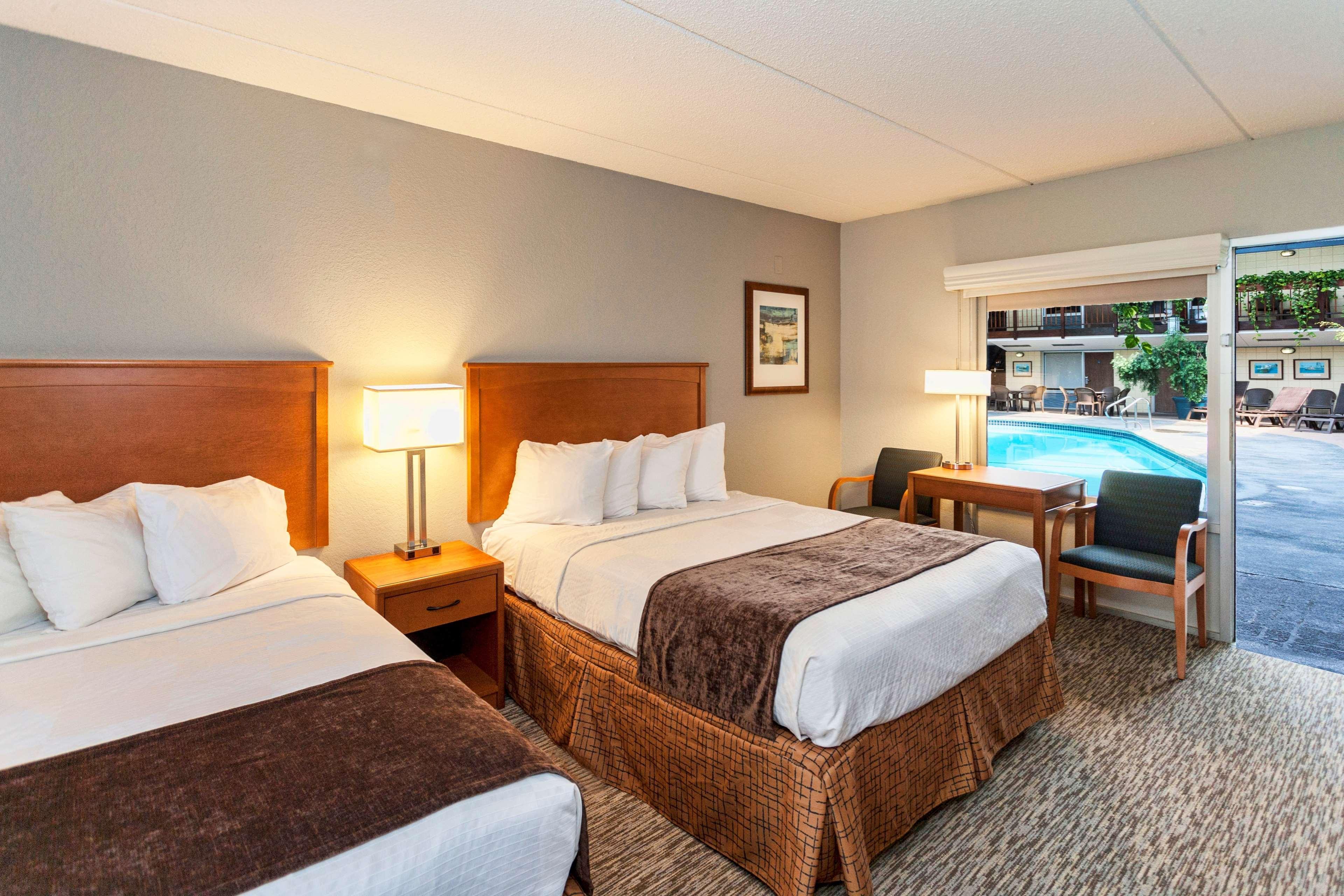 Best Western Bridgeview Hotel Superior Exterior photo