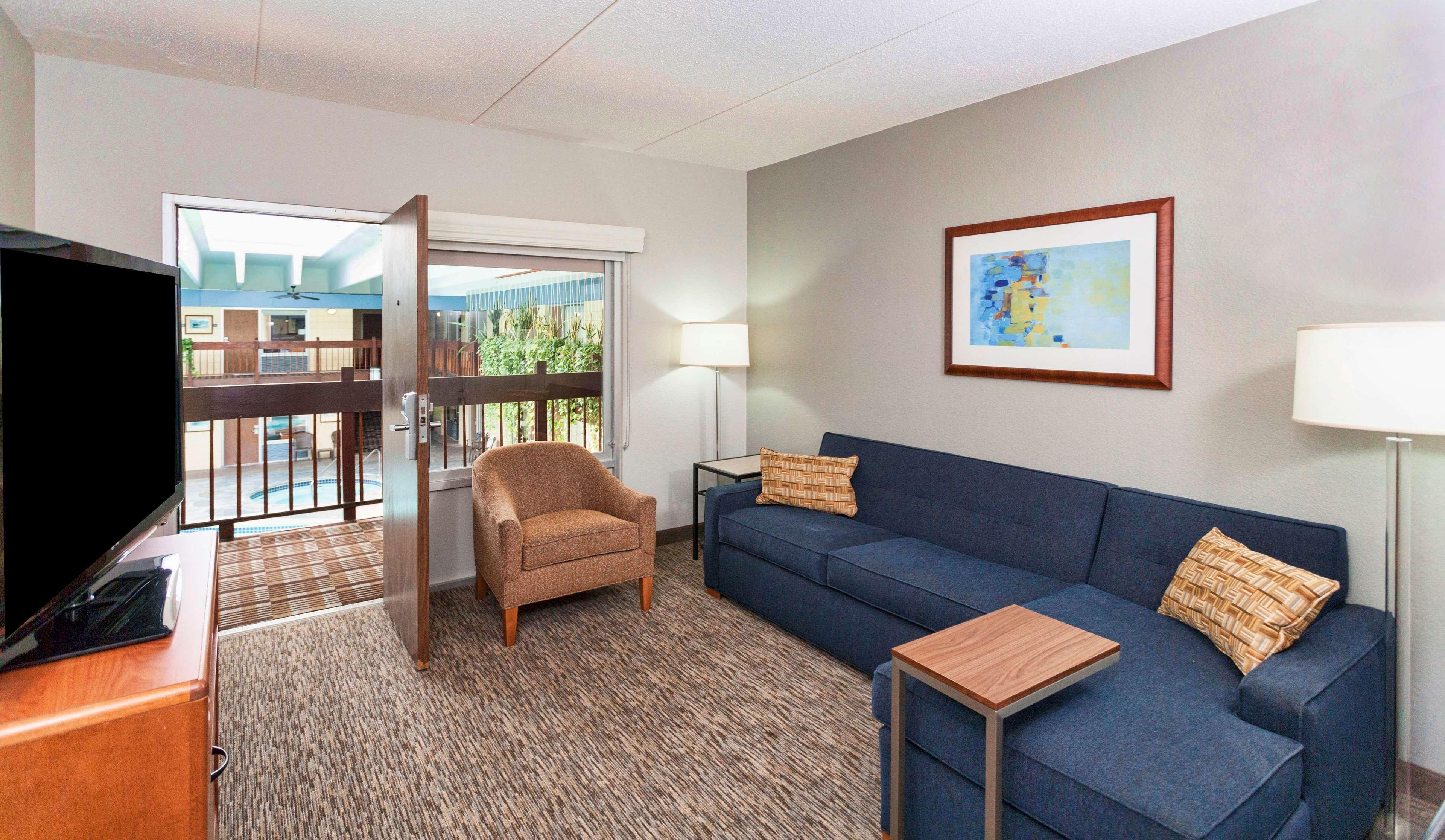 Best Western Bridgeview Hotel Superior Exterior photo