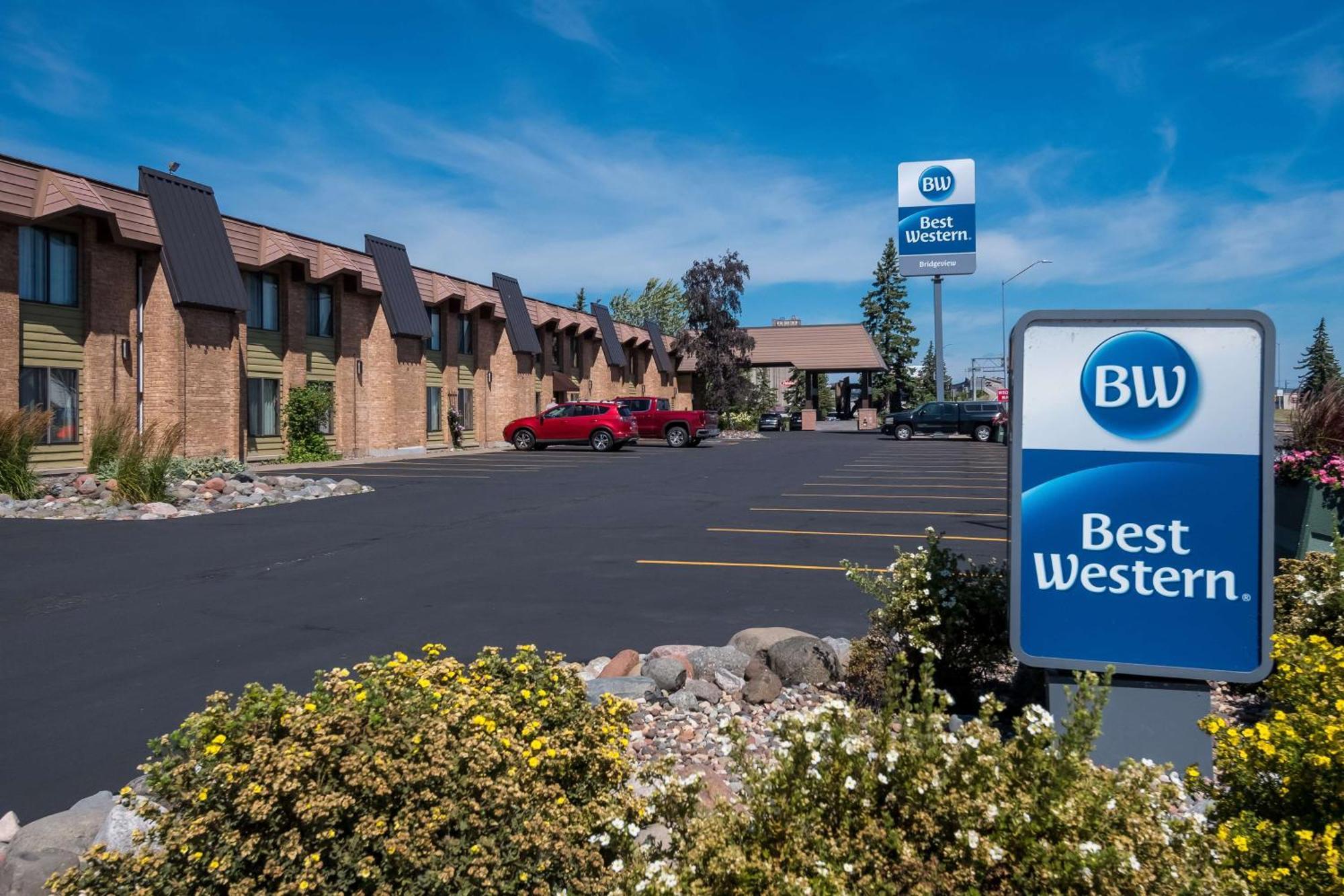 Best Western Bridgeview Hotel Superior Exterior photo